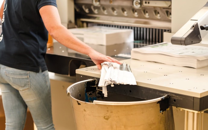 Konfektionieren und Ausrüsten der Beschriftungen